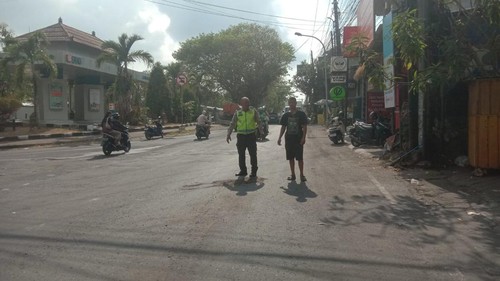 TKP kecelakaan di Simpang Jalan Kampus Unud dan Jalan Goa Gong, Jimbaran, Kabupaten Badung, Senin (28/9/2026).
