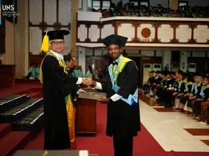 Wisudawan UNS Asal Nigeria Ceritakan Kehidupannya di Solo, Kini Fasih Berbahasa Jawa