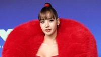 Gaya Dramatis Lisa BLACKPINK di MTV VMA 2026, Menang Best Pop Award