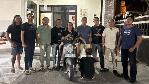 Remaja 13 tahun ditangkap setelah mencuri sepeda motor, Minggu (27/9/2026) malam.