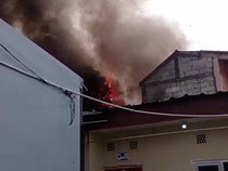 Kebakaran Rumah di Cakung, Api Padam Usai 30 Menit Pemadaman