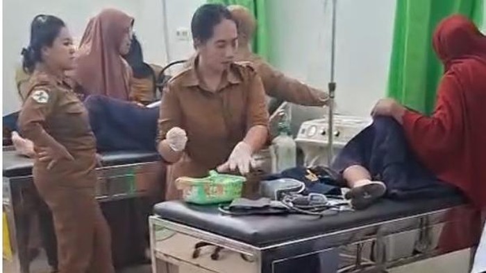 Sebanyak 12 siswa SMP 1 Tabulahan dievakuasi ke puskesmas diduga keracunan Makan Bergizi Gratis.