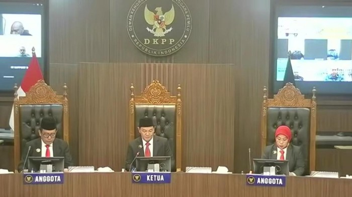 DKPP menggelar sidang pembacaan putusan terkait Ketua Bawaslu Labuhanbatu