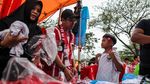 Timnas Day Bawa Berkah, Pedagang Atribut di GBK Panen Cuan