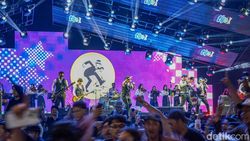 Tipe-X Orcheska Guncang Panggung, Ajak Berjoget
