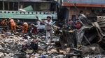 Usai Dilalap Api, Warga Kampung Muka Kembali Berburu Barang Berharga