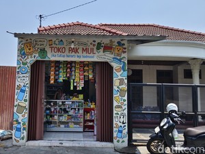 Uniknya Toko Pak Mul Solo yang Tutup Kalau Pemilik Lagi Nggak Mood