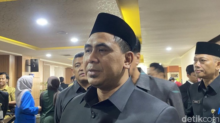 Wakil Gubernur (Wagub) Jawa Tengah (Jateng), Taj Yasin Maimoen alias Gus Yasin di Kantor DPRD Jateng, Kecamatan Semarang Selatan, Kota Semarang, Senin (28/9/2026).