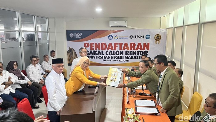 Wakil Rektor I Bidang Akademik UNM Prof Andi Aslinda daftar Pilrek  Periode 2027-2031.