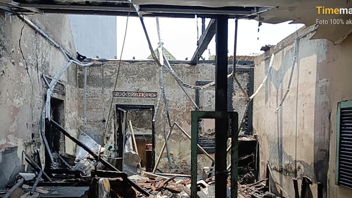 Kios warmindo di Mlati Sleman hangus terbakar, Senin (28/9) siang.
