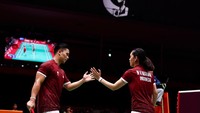 Taufik Hidayat Kuatkan Amri/Nita