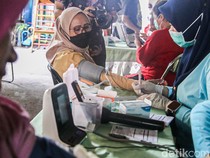 Cegah Penularan TBC, Warga Gambir Jalani Skrining dan Cek Kesehatan Gratis