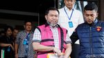 Diborgol! Eks Kepala BGN Dadan Hindayana Cs Digiring ke Mobil Tahanan