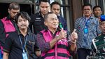 Diborgol! Eks Kepala BGN Dadan Hindayana Cs Digiring ke Mobil Tahanan