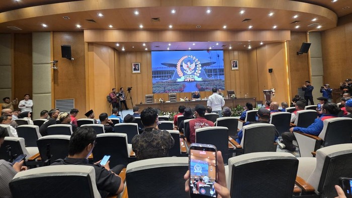 Pimpinan DPR Terima 11 Perwakilan Massa Demo Buruh di DPR