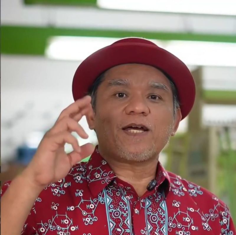 Guru Besar Universitas Indonesia (UI) Prof. Dr. rer. nat. Agustino Zulys, S.Si., M.Sc., Guru Besar Universitas Indonesia (UI) Prof. Dr. rer. nat. Agustino Zulys, S.Si., M.Sc.,
