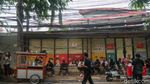 Kabel Bergelantungan di Kuningan Barat, Warga Dibuat Was-was