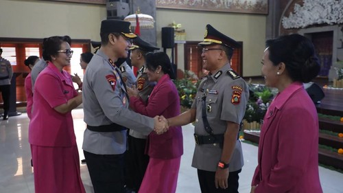 Kapolda Bali Irjen Daniel Adityajaya saat upacara serah terima jabatan (sertijab) dua pejabat utama Polda Bali. (Foto: Dok. Polda Bali)