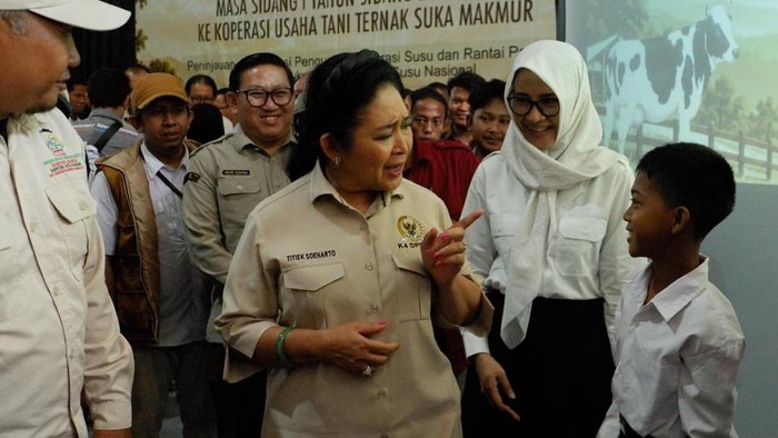 Ketua Komisi IV DPR RI Siti Hediati Hariyadi atau Titiek Soeharto saat kunjungan ke Pasuruan