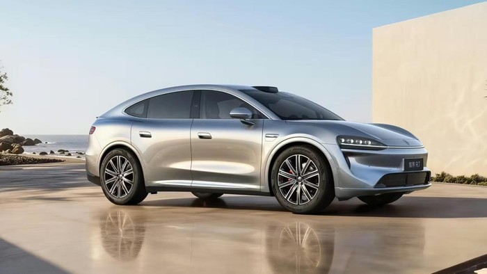 Luxeed R7