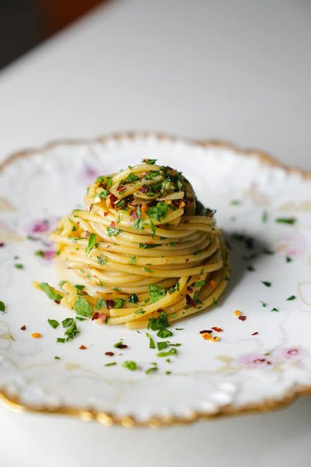 Maxime Bouttier Pamer Skill Bikin Spaghetti Aglio e Olio Maxime Bouttier Pamer Skill Bikin Spaghetti Aglio e Olio