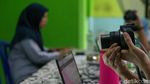 Mudahkan Calon Jemaah, Petugas Buka Layanan Jemput Bola Paspor Haji