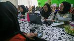 Mudahkan Calon Jemaah, Petugas Buka Layanan Jemput Bola Paspor Haji