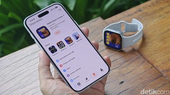 Selain Android, Redmi Watch 6 Active dapat terkoneksi dengan iPhone. Ketika terhubung dengan smartphone, pengguna dapat menerima panggilan telepon dari pergelangan tangan. Foto: Adi FR/detikINET