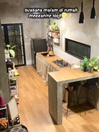 Rumah mezzanine industrial Rp 100 Juta tanpa arsitek ini maksimalkan pencahayaan alami di lahan 49m2, buat hunian hemat listrik, estetis dan terasa lapang.