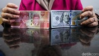 Kepala Departemen Pengelolaan Moneter dan Aset Sekuritas Bank Indonesia (BI), Erwin Gunawan Hutapea menjelaskan pelemahan nilai tukar rupiah dipengaruhi oleh berlanjutnya kekhawatiran atas tekanan inflasi global dan risiko fiskal, sejalan dengan kenaikan harga minyak hingga di atas US$ 108 per barel di tengah belum tercapainya kesepakatan terkait pembukaan Selat Hormuz.