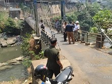 Air Sungai Brantas di Malang Berubah Ungu Gelap, Jasa Tirta Temukan Ini