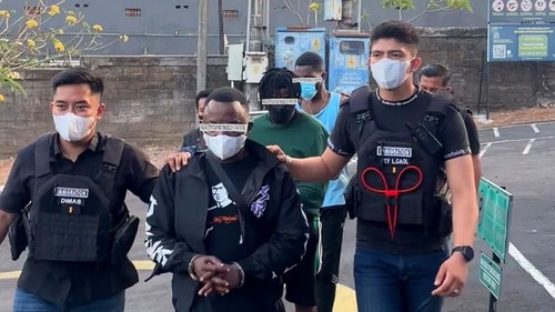 Sejumlah WN Nigeria ditangkap Kantor Imigrasi Kelas III Non TPI bersama Timpora di kos-kosan Desa Batuaji, Kecamatan Kerambitan, Tabanan, Bali, Kamis (24/9/2026). (Dok. Imigrasi Tabanan)
