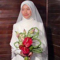 Unik Banget! Pengantin Ini Pakai Buket Nikah dari Petai dan Kacang Panjang