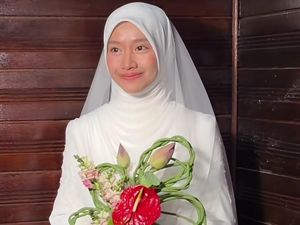 Unik Banget! Pengantin Ini Pakai Buket Nikah dari Petai dan Kacang Panjang