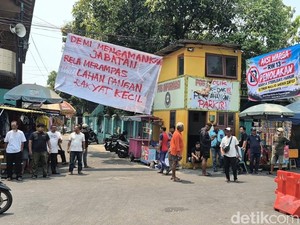 Warga Rejosari Tolak Sterilisasi Parkir Kawasan Masjid Zayed Solo