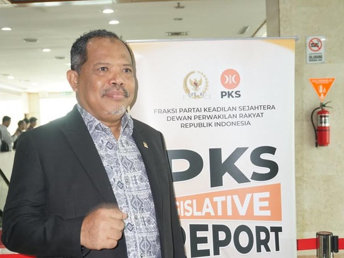 Anggota Komisi IV DPR RI Fraksi PKS Dapil NTB I (Pulau Sumbawa) Johan Rosihan