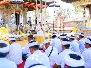 Bupati Badung Dorong Gotong Royong Warga Dukung Pariwisata di Bongkasa