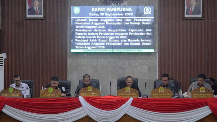 Bupati Subang, Reynaldy Putra Andita Budi Raemi, didampingi Wakil Bupati Subang, Agus Masykur Rosyadi, menghadiri Rapat Paripurna DPRD Kabupaten Subang, pada Rabu (30/09/2026).
