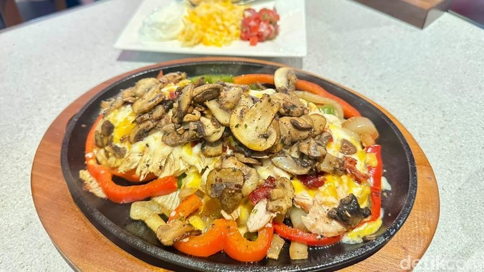 Chilis Plaza Senayan