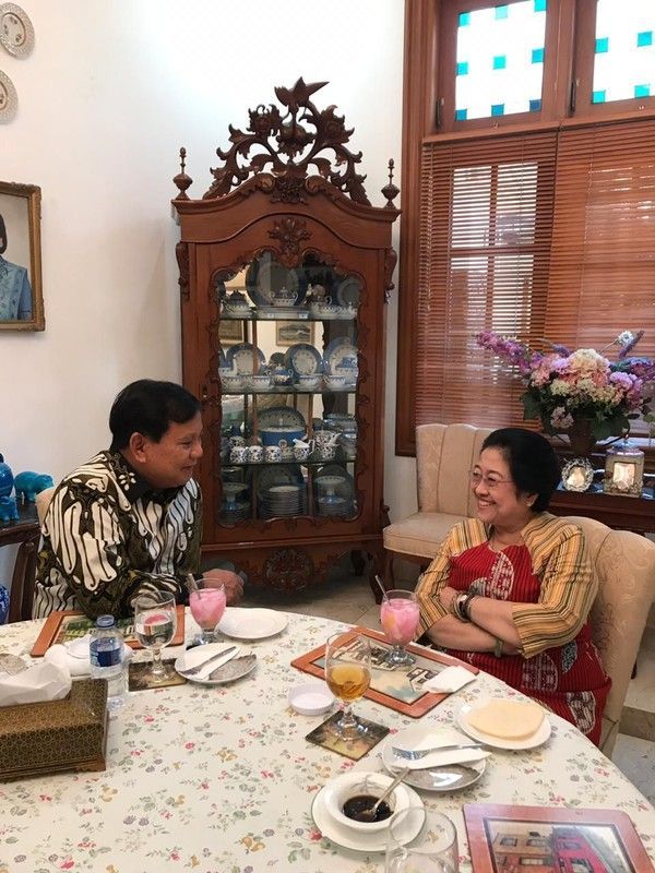 Fakta Menarik Nasi Goreng Megawati Fakta Menarik Nasi Goreng Megawati