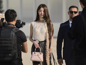Video: Bedah Tuntas Langkah Berani Wonyoung IVE Pindah ke Dior dari Miu Miu