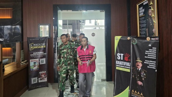 Kepala BKDSM Muratara tersangka pungli dilimpahkan ke Kejari Lubuklinggau
