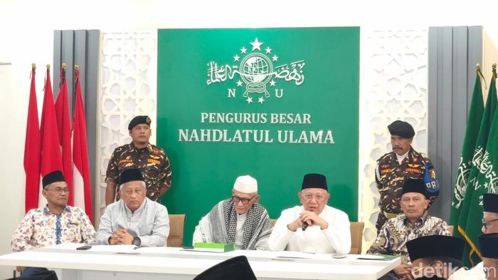 Ketum PBNU Gus Kikin dalam konferensi pers pengumuman struktur pengurus PBNU di kantor PBNU, Kramat Raya, Jakarta, Rabu (30/9/2026).