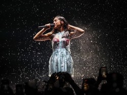 Desainer Ungkap Rahasia Gaun Meleleh Olivia Rodrigo yang Viral