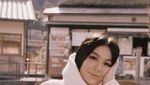 Kulineran Seru ala Agnez Mo, Makan Chili Crab Singapura hingga Tiram Dubai