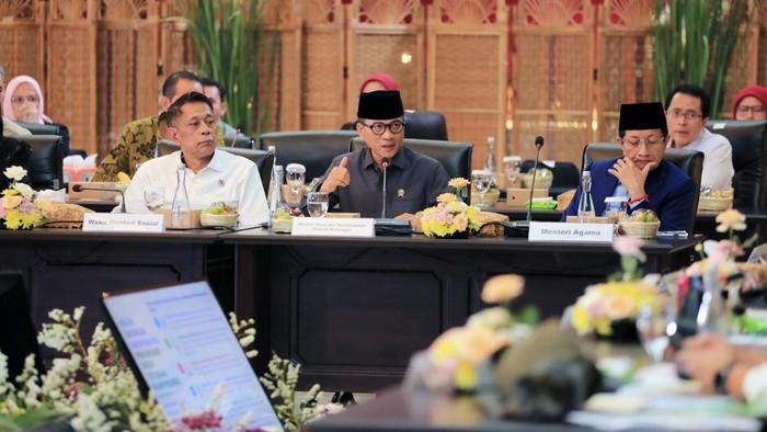 Mendes Yandri Minta Pendamping Desa Jadi Agen Perlindungan Sosial