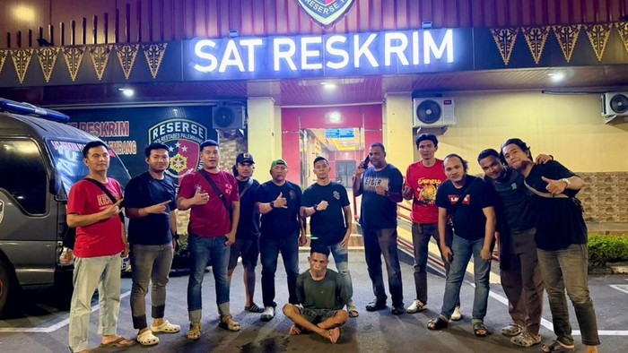 Pelaku begal di Palembang saat ditangkap polisi