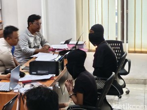 Sejoli Perampok Toko di Karanganyar Kabur hingga Jatim Modal Duit Rp 130 Ribu
