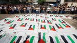 Pemakaman Massal 41 Jenazah di Gaza, Ditemukan dari Bawah Reruntuhan