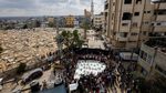 Pemakaman Massal 41 Jenazah di Gaza, Ditemukan dari Bawah Reruntuhan